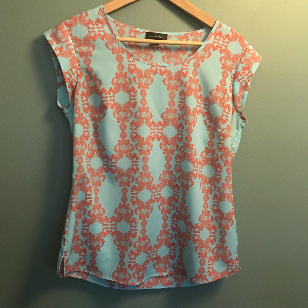 Limited short sleeved blouse
